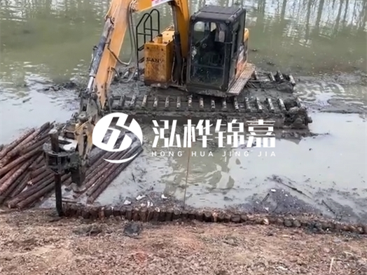 河道木材松木樁怎么選？河道工程用什么規(guī)格松木樁？