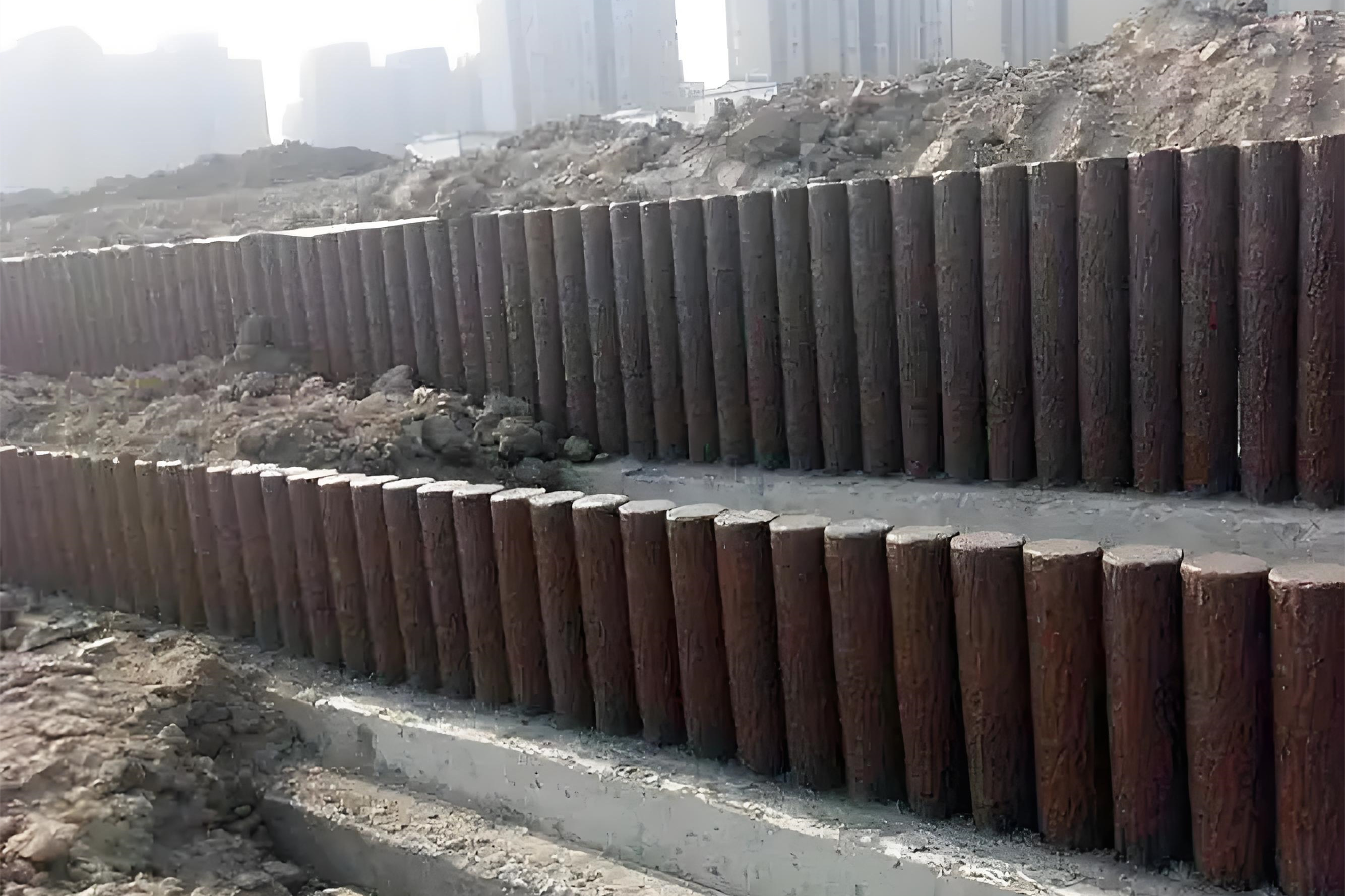 水泥樁批發(fā)廠家泓樺錦嘉-打仿木樁過程中需要控制力度嗎？