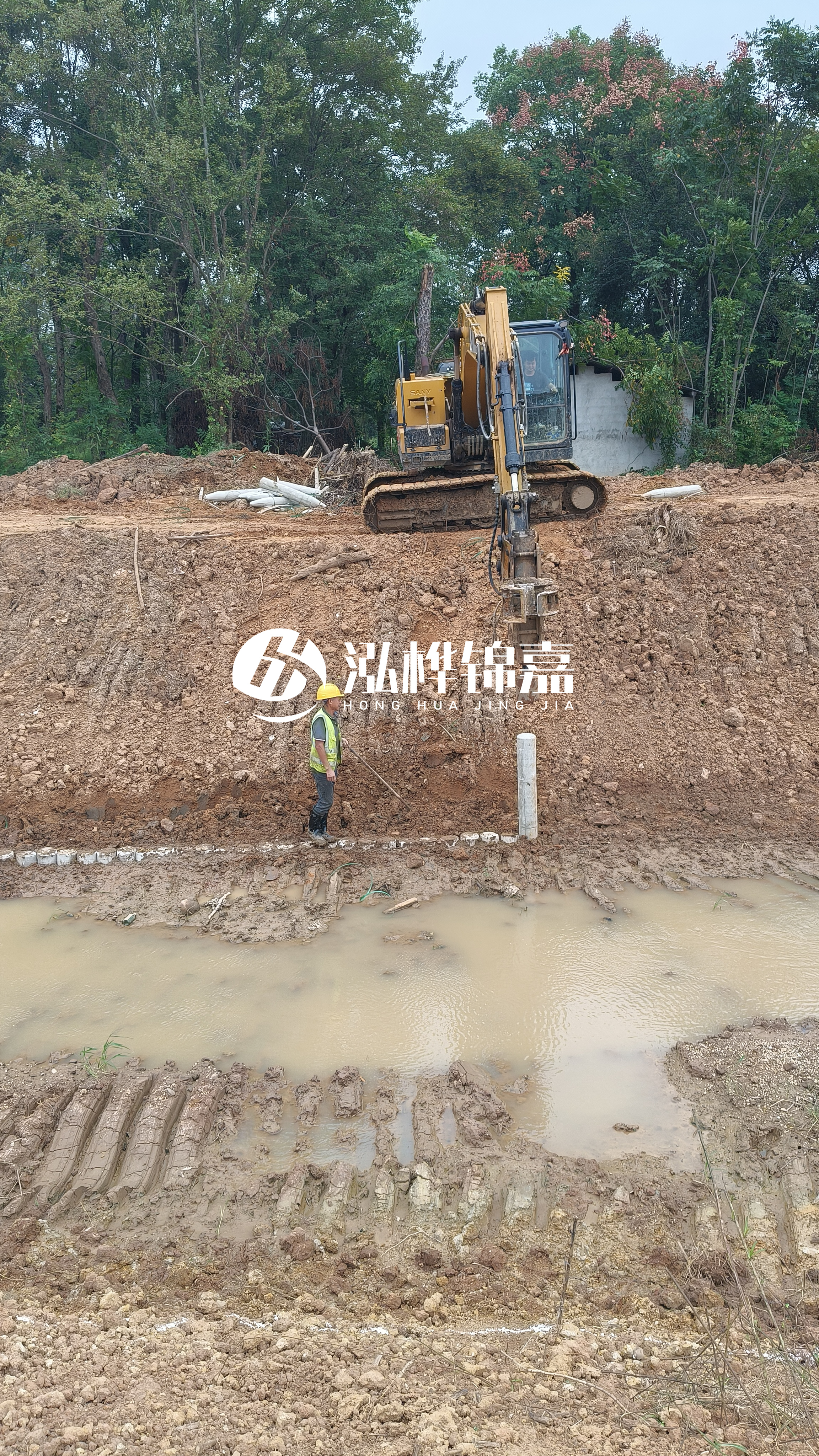 水泥仿木樁施工隊泓樺錦嘉 - 購買水泥仿木樁包安裝嗎？