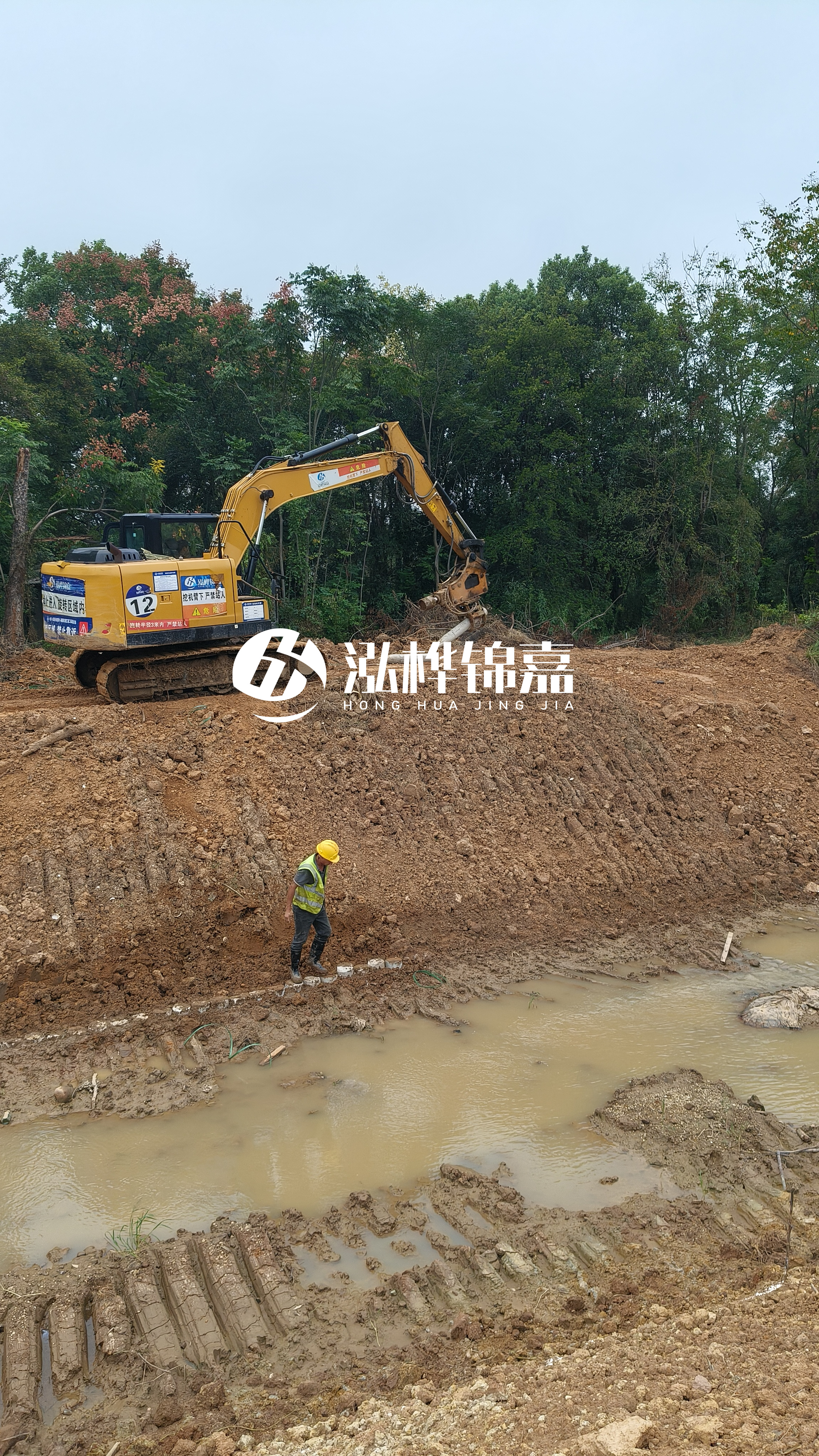 水泥仿木樁施工隊泓樺錦嘉 - 公園景觀用的水泥仿木樁一般選什么規(guī)格？